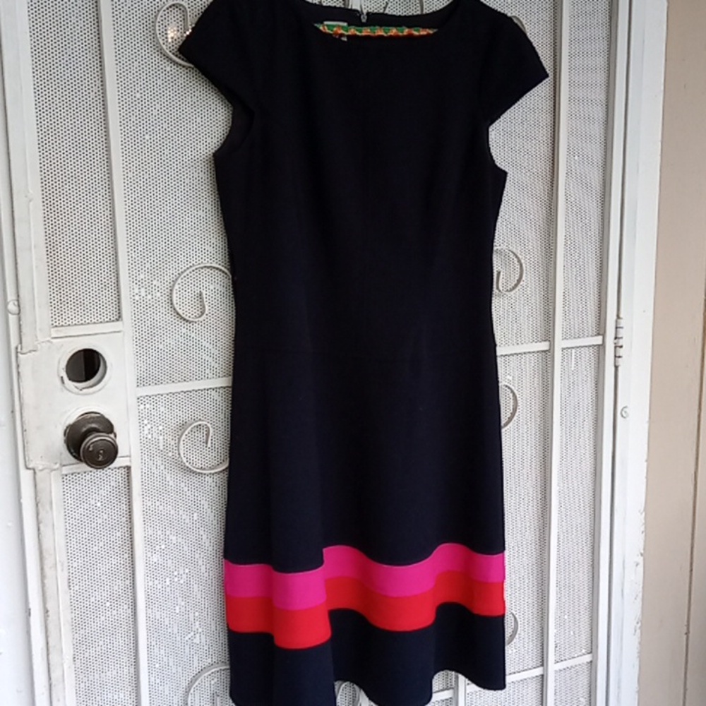 Anne Klein Collection size 10 sleeveless navy dress with red and pink trim.